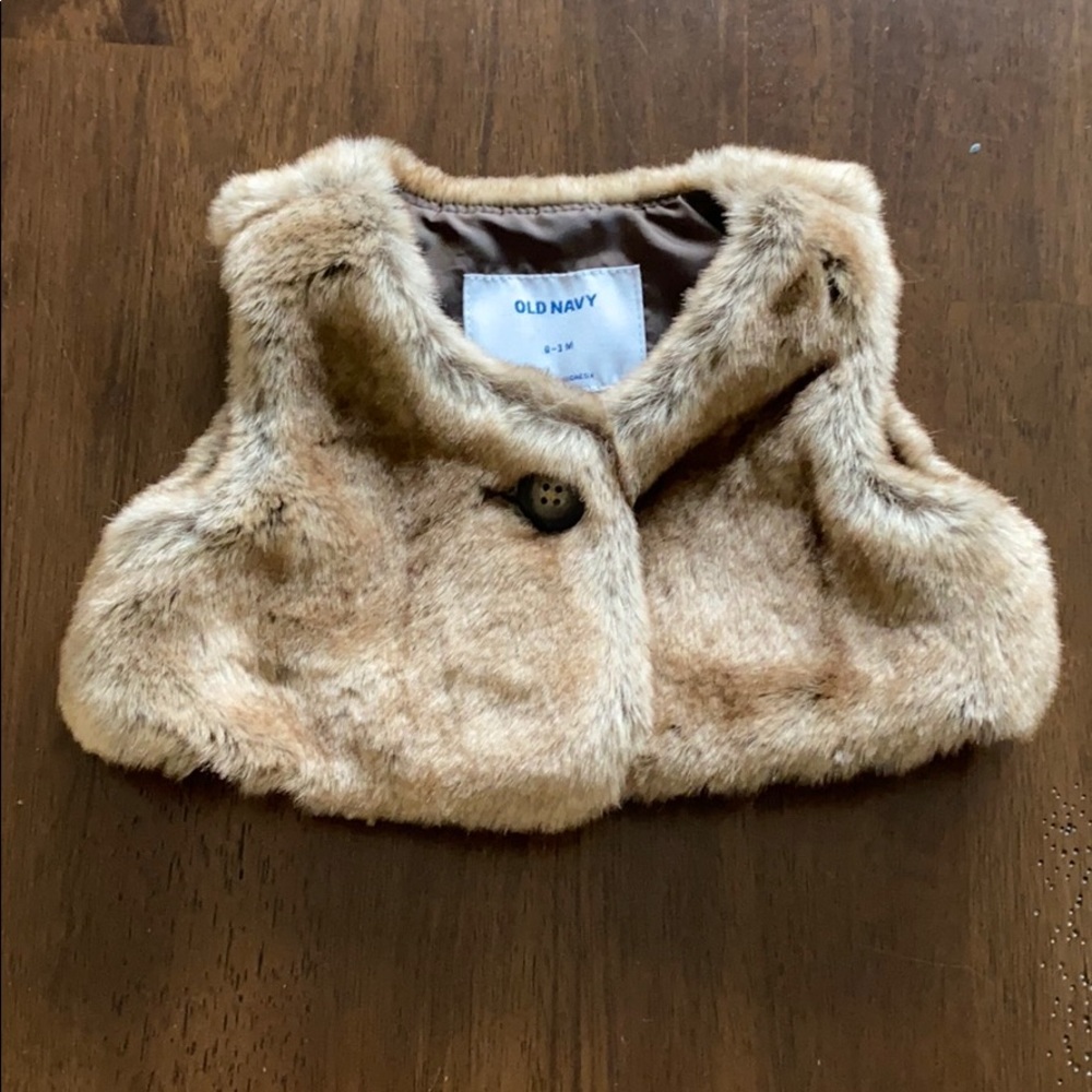 Old Navy Fur Vest 0-3 months